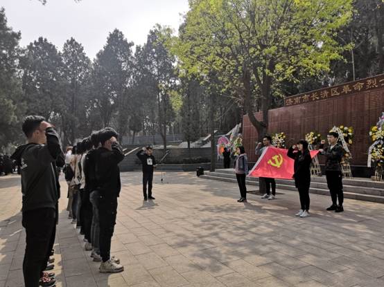 QQ图片20190404212833.jpg